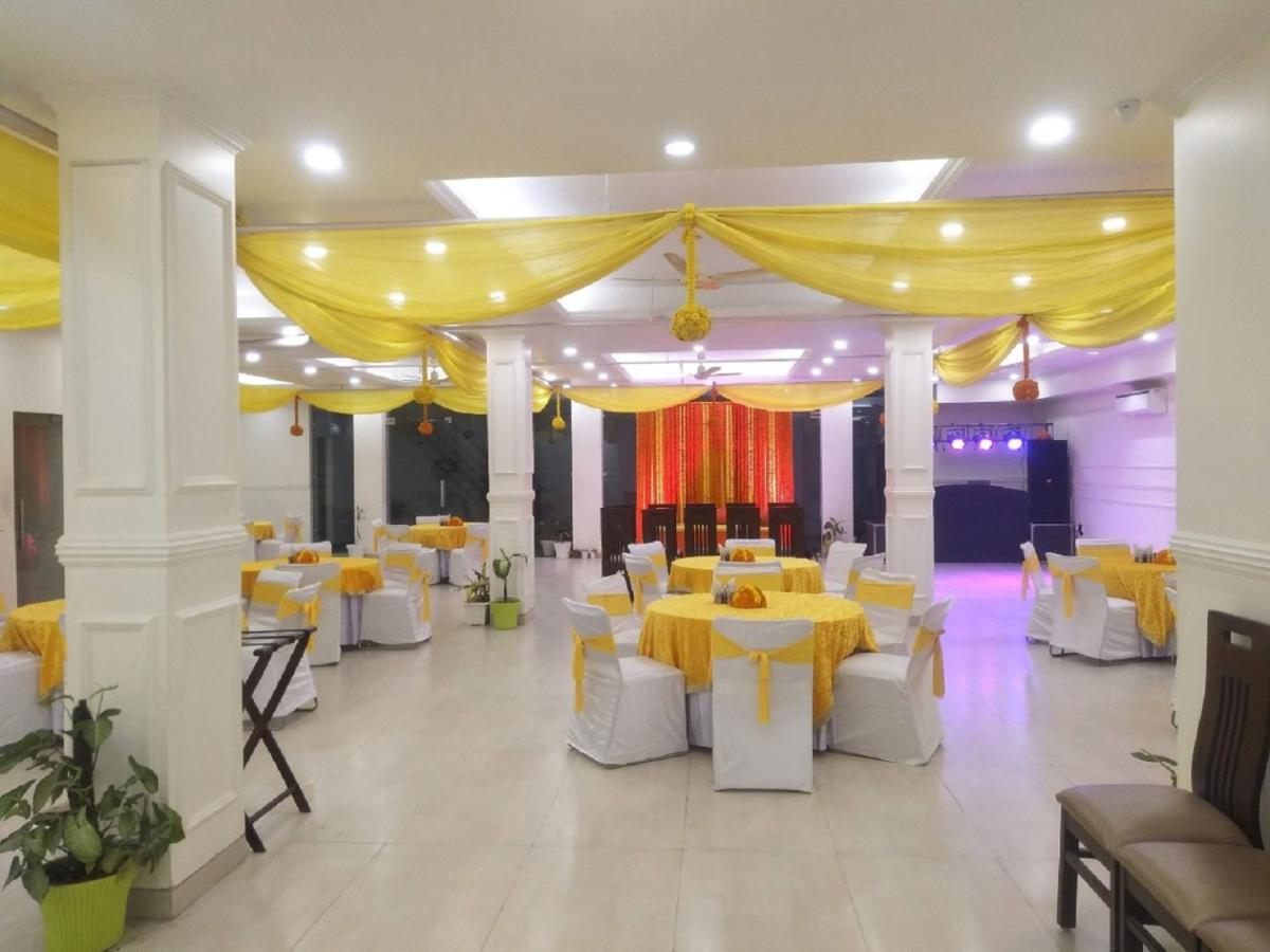 Orange Hotel Gurgaon Exterior photo