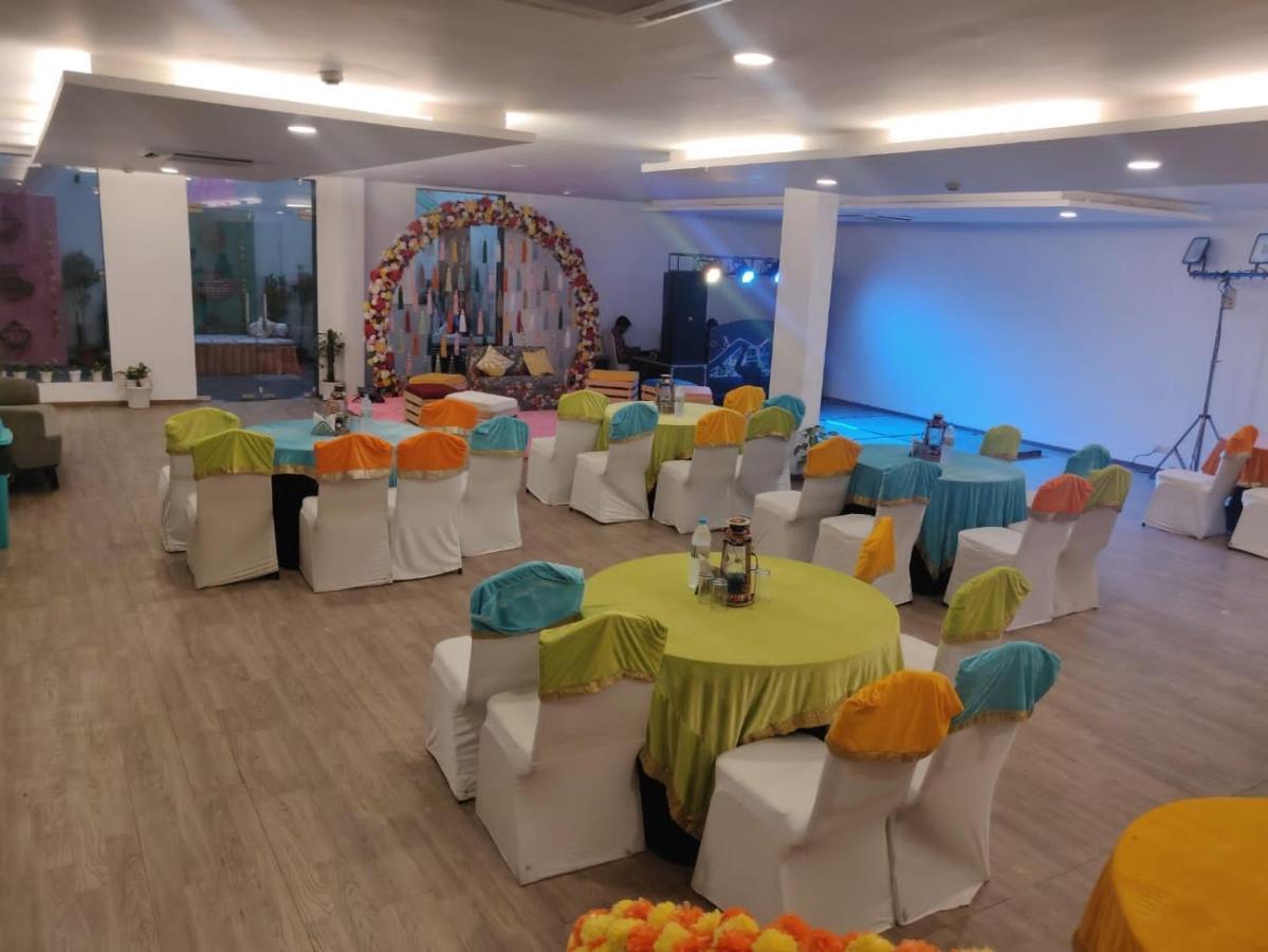 Orange Hotel Gurgaon Exterior photo