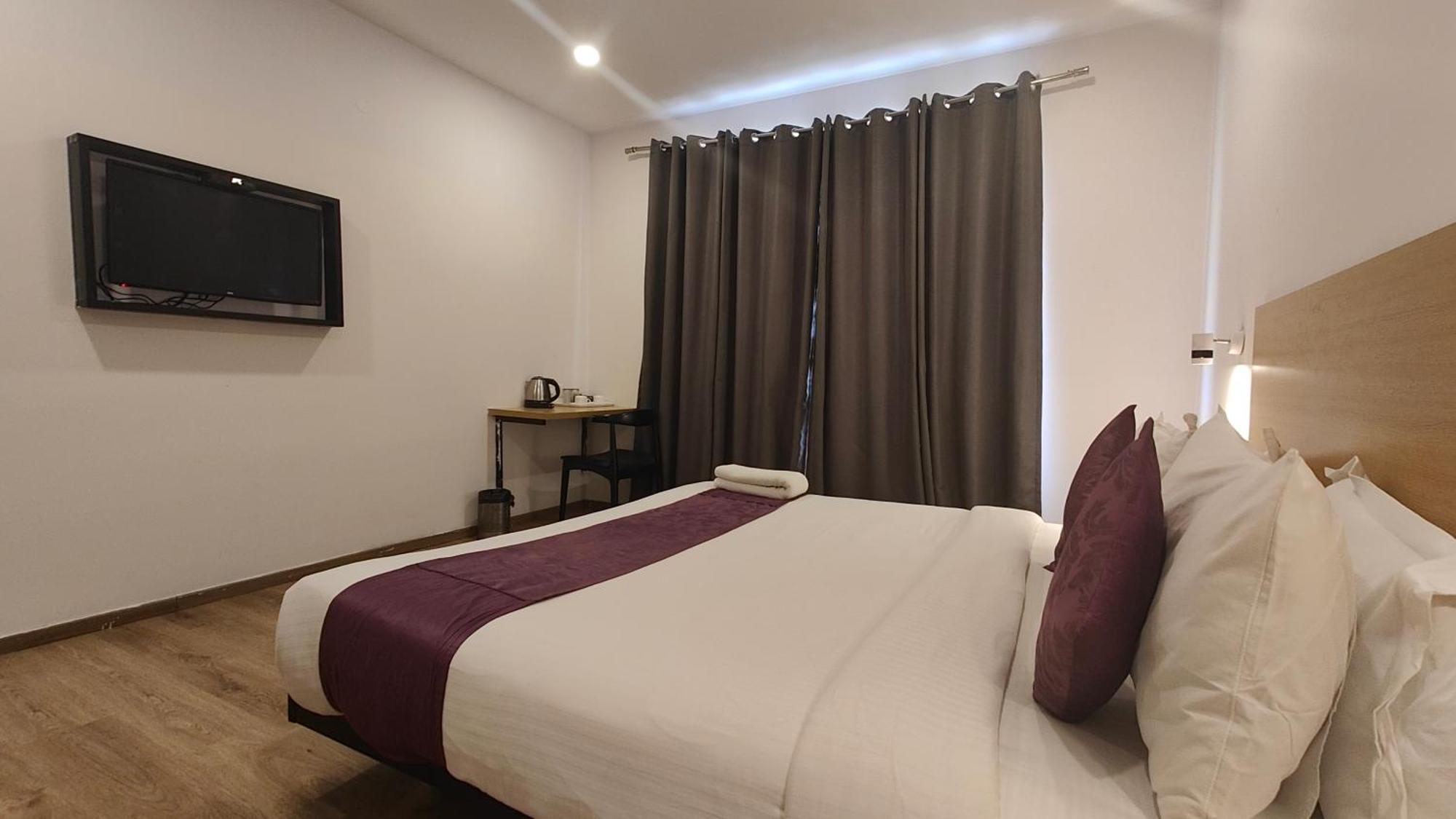 Orange Hotel Gurgaon Exterior photo